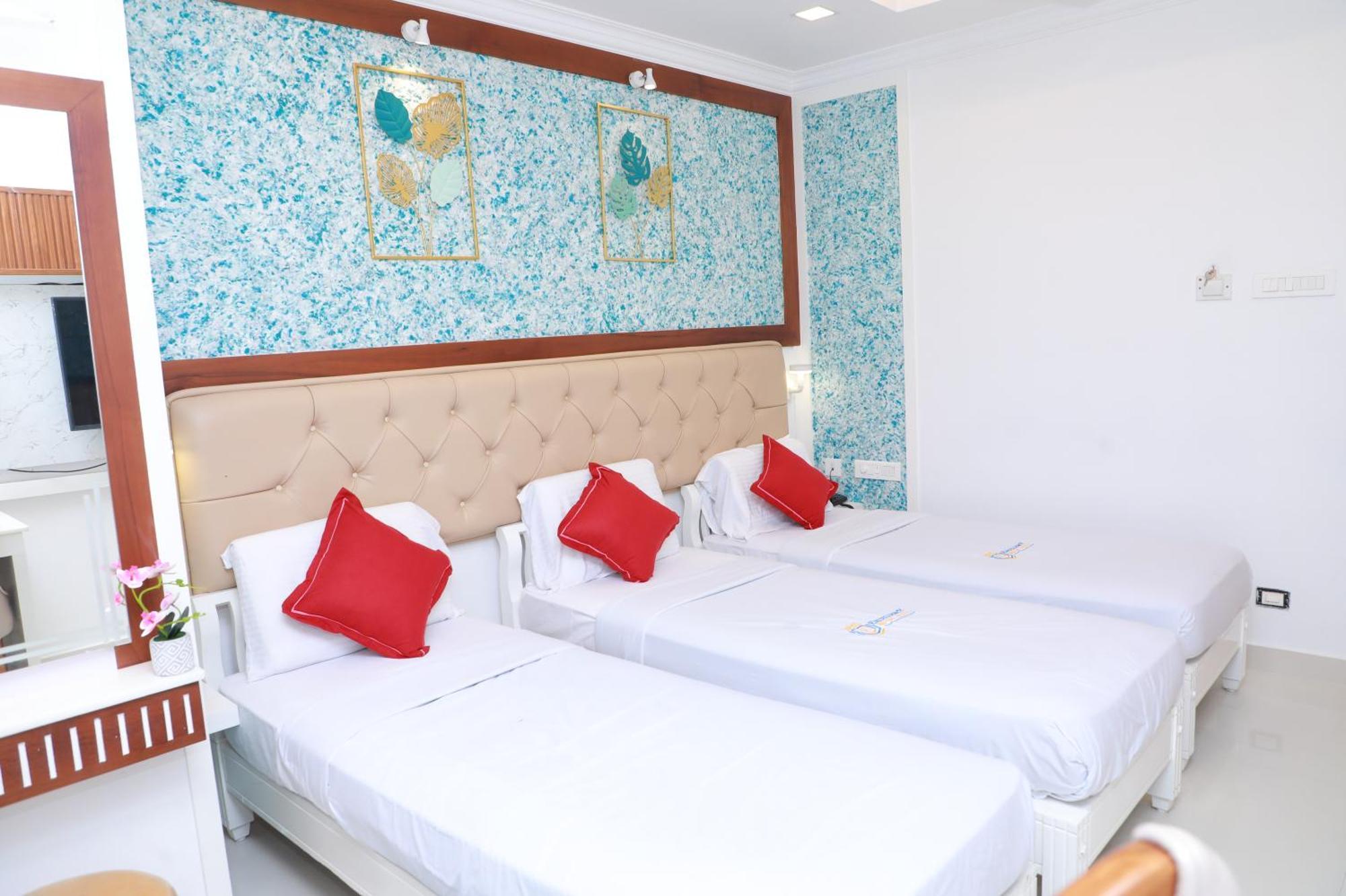 Excellency Airport Hotel Kochi Exterior foto